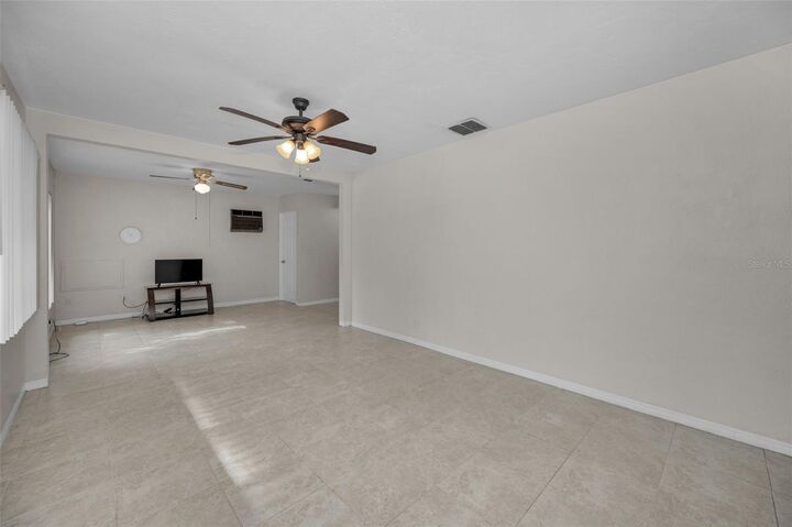 Property Photo:  10421 124th Terrace  FL 33773 