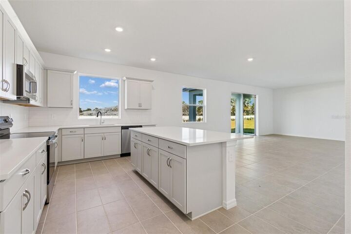 Property Photo:  4714 Outhaul Run  FL 34221 