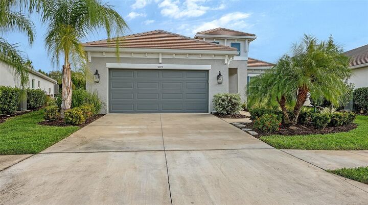 Property Photo: 10193 Canaveral Circle FL 34241