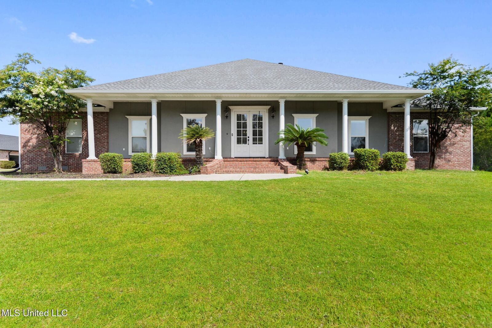 Property Photo:  6405 Seawinds Boulevard  MS 39532 