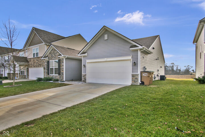 Property Photo: 2561 Creek Bank Drive IN 47201