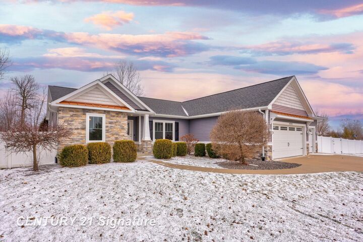 Property Photo:  4392 Winterwood Lane  MI 48603 