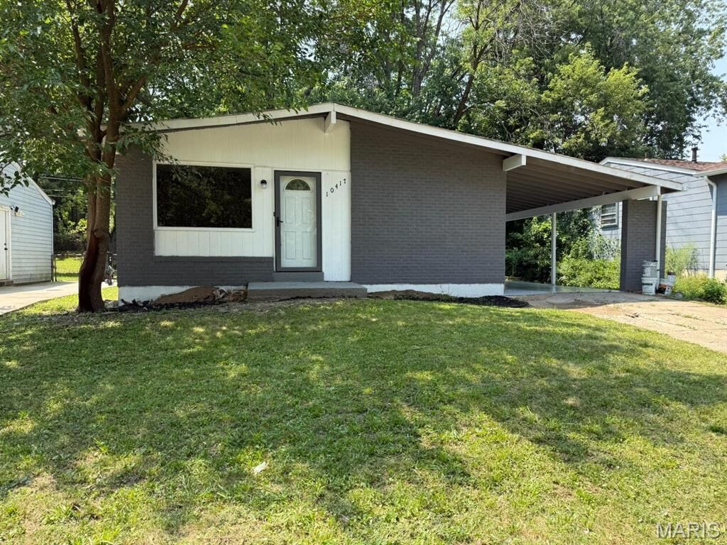 Property Photo:  10417 Prince Drive  MO 63136 