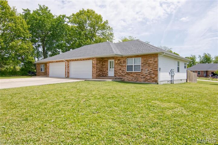 Property Photo: 1800 &Amp 1806 Jaden Drive MO 65536