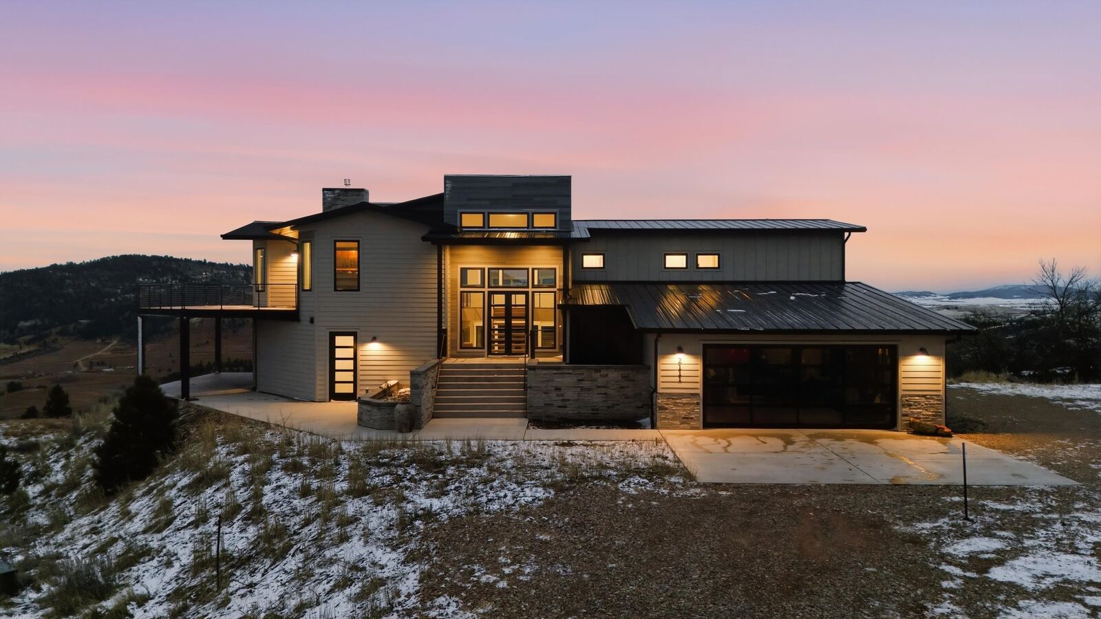 Property Photo:  2111 Vantage Cir  SD 57783-0000 