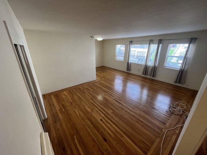 Property Photo:  844 York St  CA 94610 