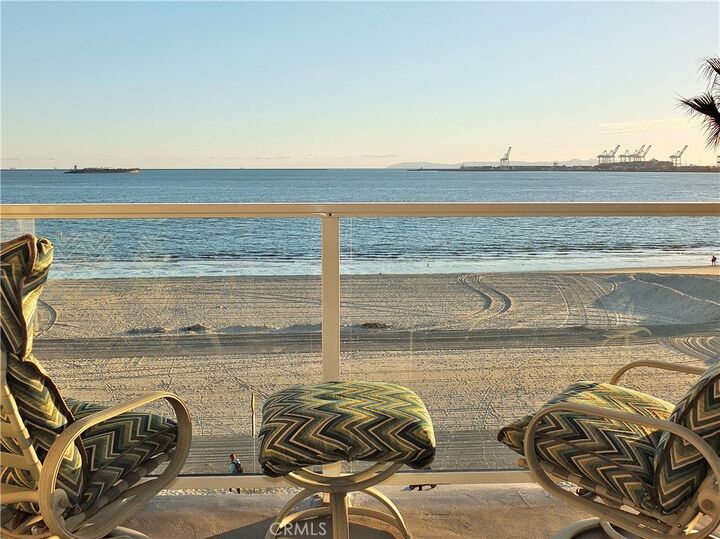 Property Photo:  1700 Bluff Place 1  CA 90802 