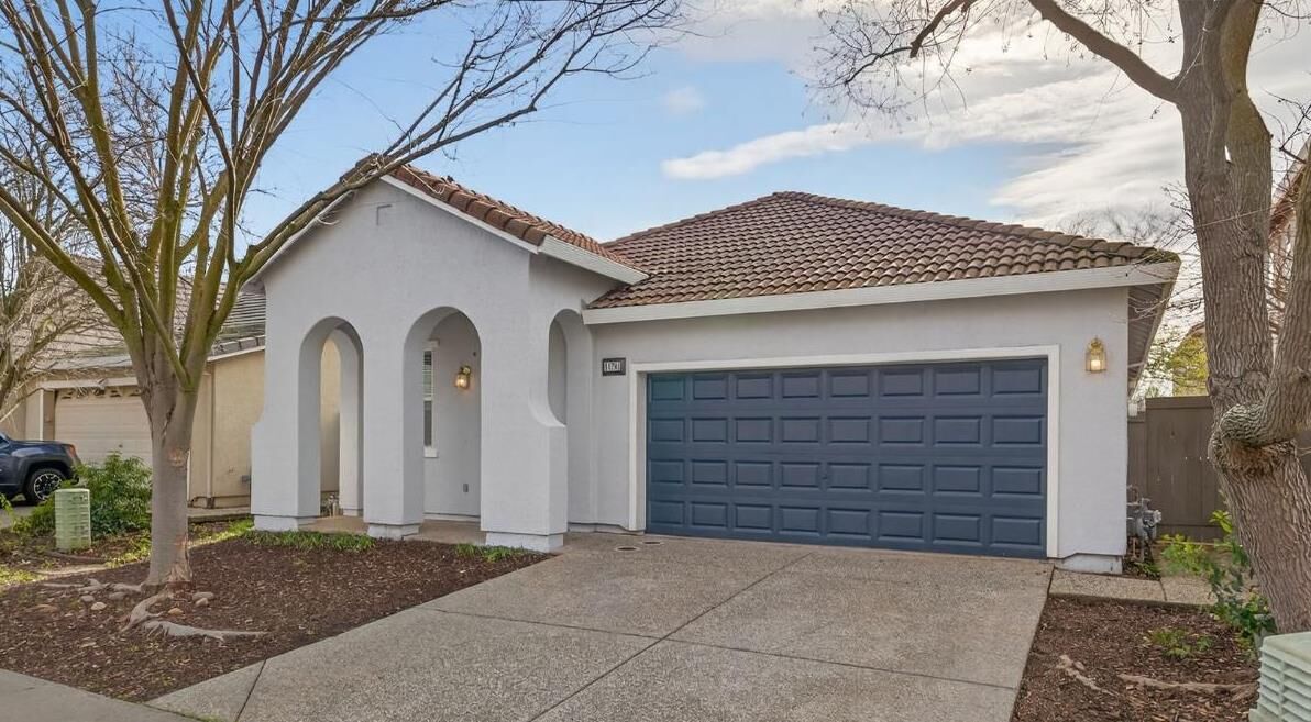 Property Photo:  11794 Bagota Way  CA 95742 