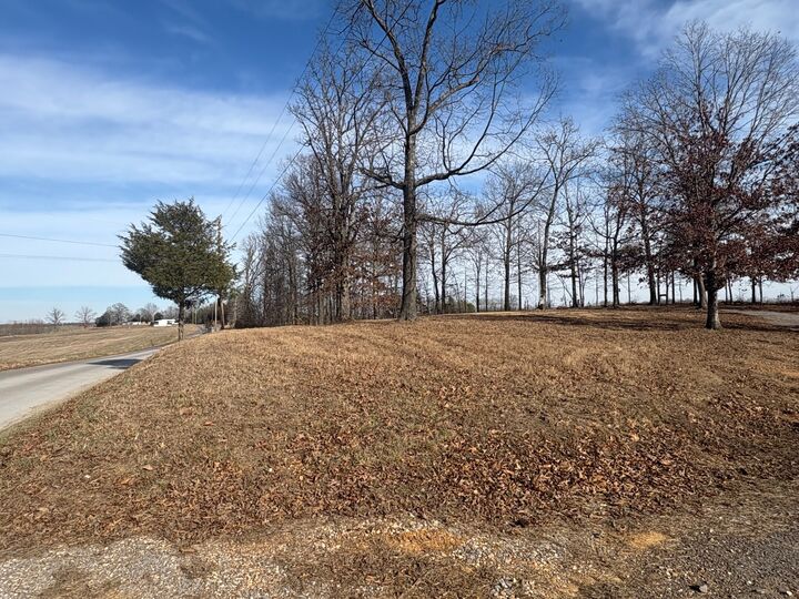 Property Photo: 379 Seven Mile Ridge Rd TN 37079