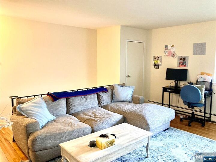 Property Photo:  506 Washington Drive  NJ 07446 