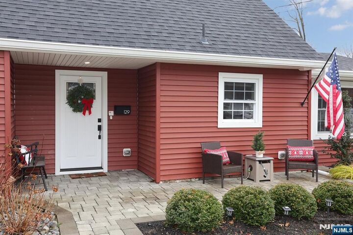 Property Photo:  129 Sanford Avenue  NJ 07630 