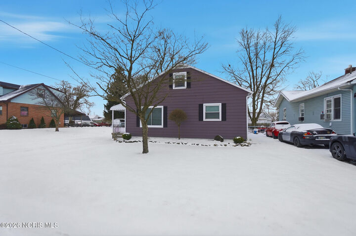 Property Photo:  145 Madison Avenue  OH 45840 