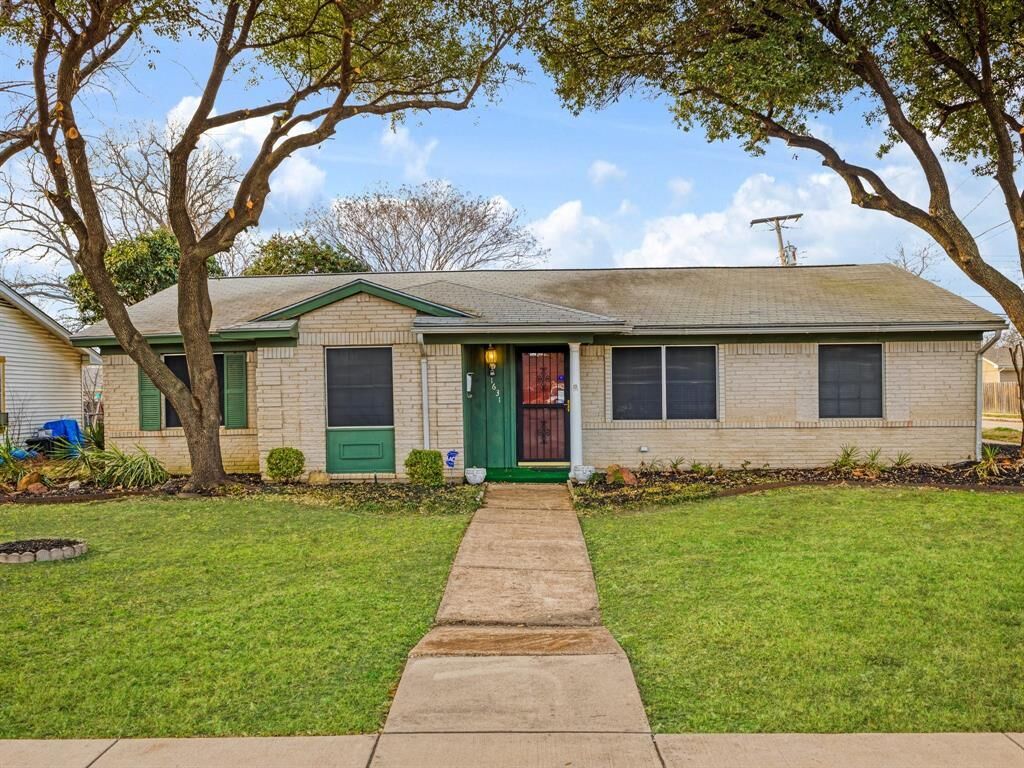 Property Photo: 1631 Cascade Street TX 75149