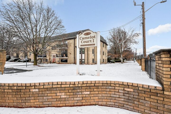 Property Photo: 307 Pawtucket Blvd 24 MA 01854