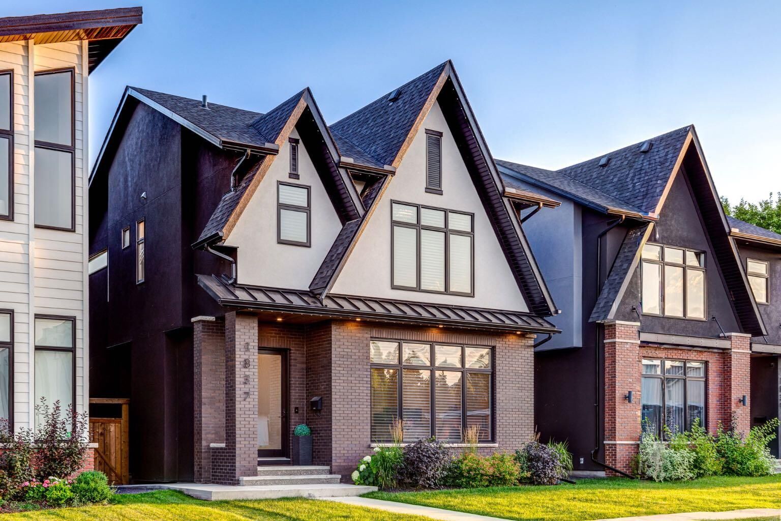 Photo de la propriété:  1837 32 Avenue SW  AB T2T 1W3 