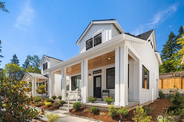 Property Photo:  13426 (Hs 2) NE 112th Place  WA 98052 