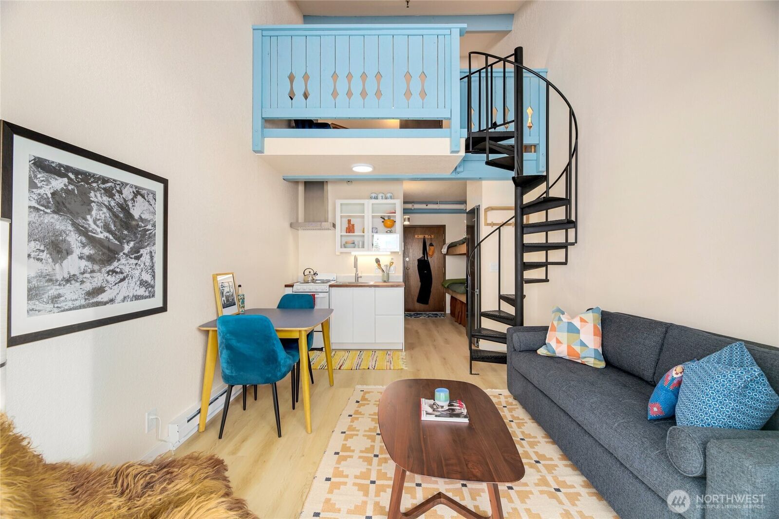 Property Photo:  74  Erste Street 2106  WA 98068 