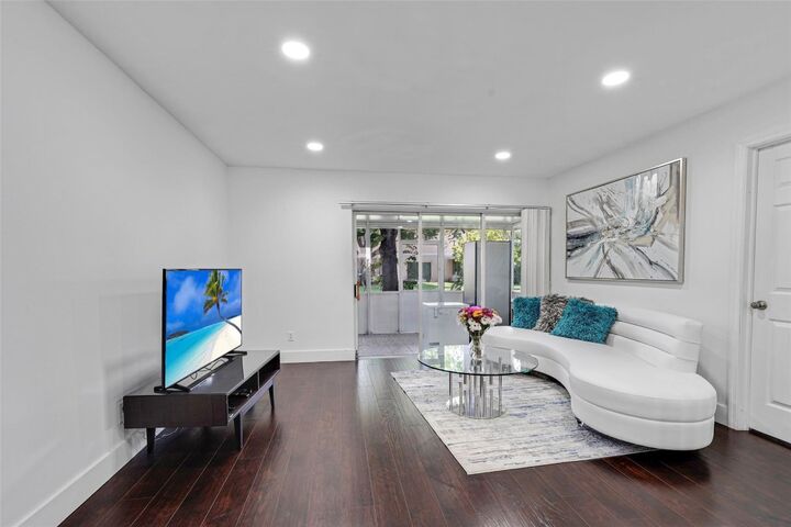 Property Photo: 757 NW 208th Drive FL 33029