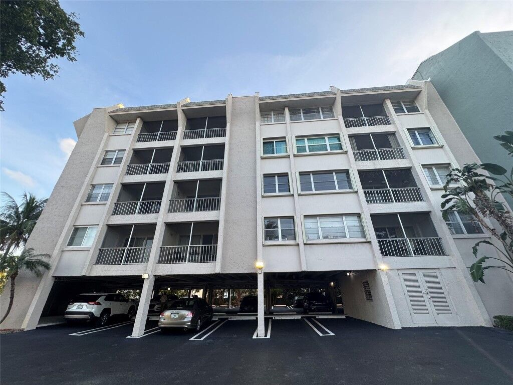 Property Photo:  505 Spencer Drive 307  FL 33409 