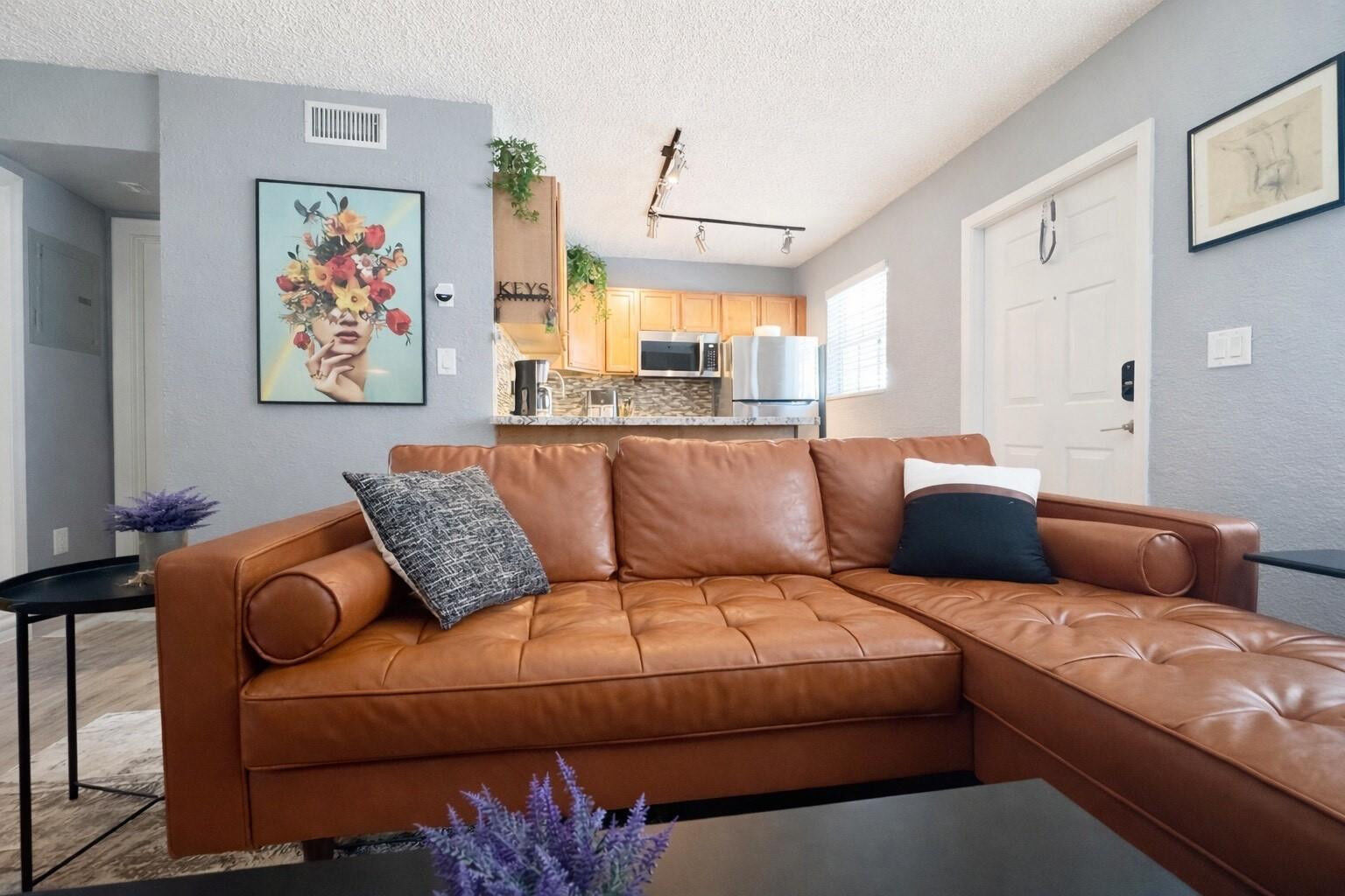 Property Photo:  2660 NE 8th Avenue 211  FL 33334 