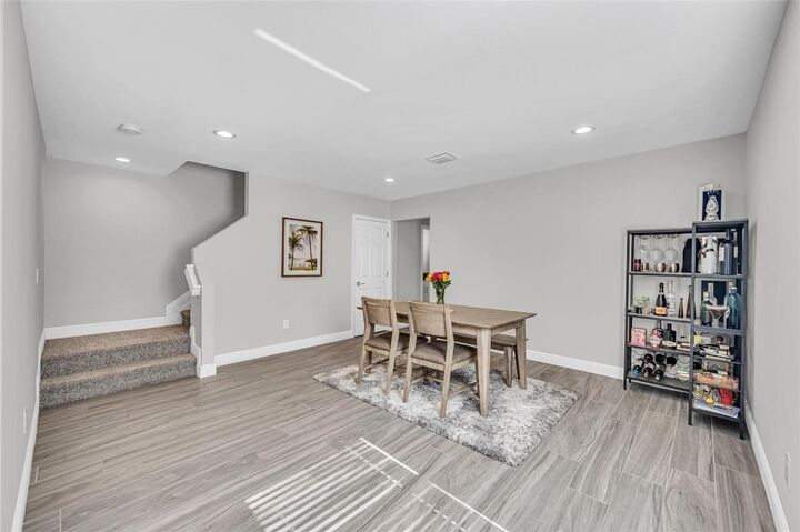 Property Photo:  808 NE 15th Avenue  FL 33304 