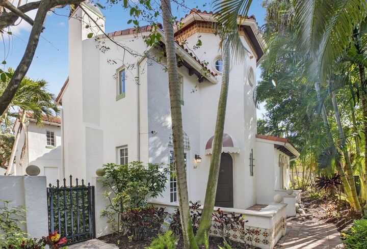 Property Photo:  1617 Estuary Way  FL 33483 