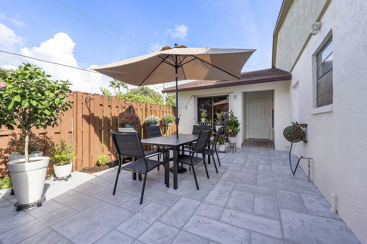 Property Photo:  3839 Coco Loba Lane  FL 33436 