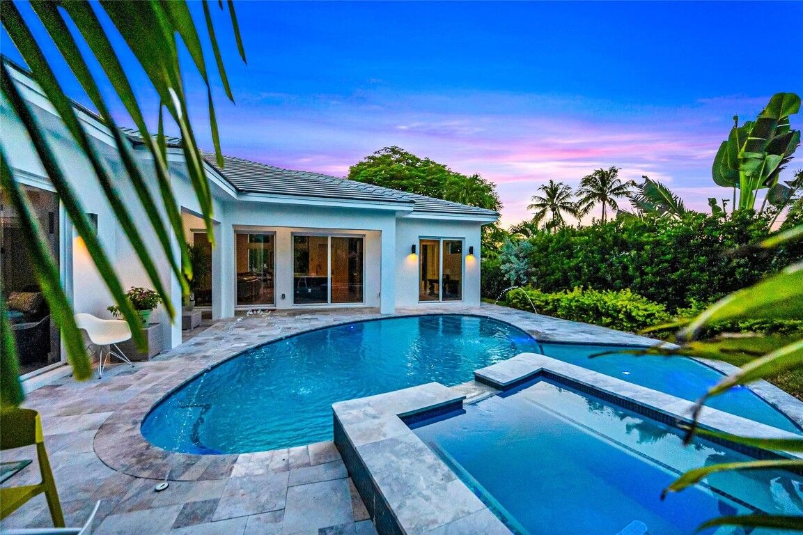 Property Photo: 4440 NE 15th Terrace FL 33334