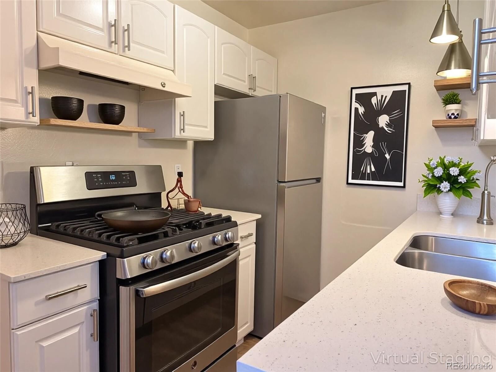 Property Photo: 10722 E Exposition Avenue 112 CO 80012