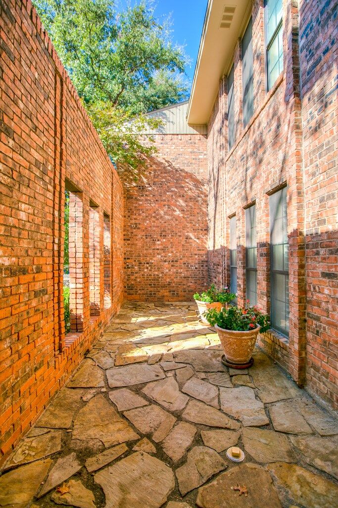 Property Photo:  5114 Fairway Dr  TX 76904 