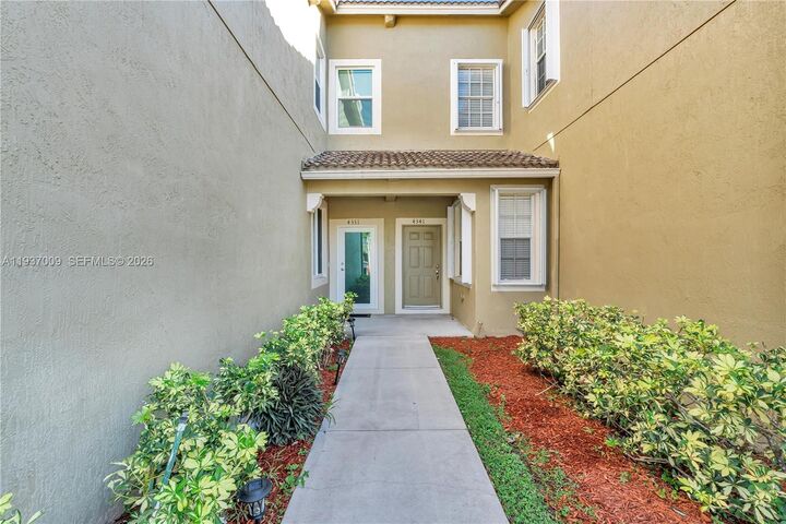 Property Photo: 4341 SW 131st Ln 3103 FL 33027