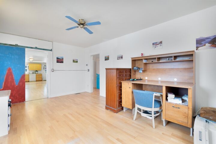 Property Photo:  204 E 4th Ave  WA 99159 