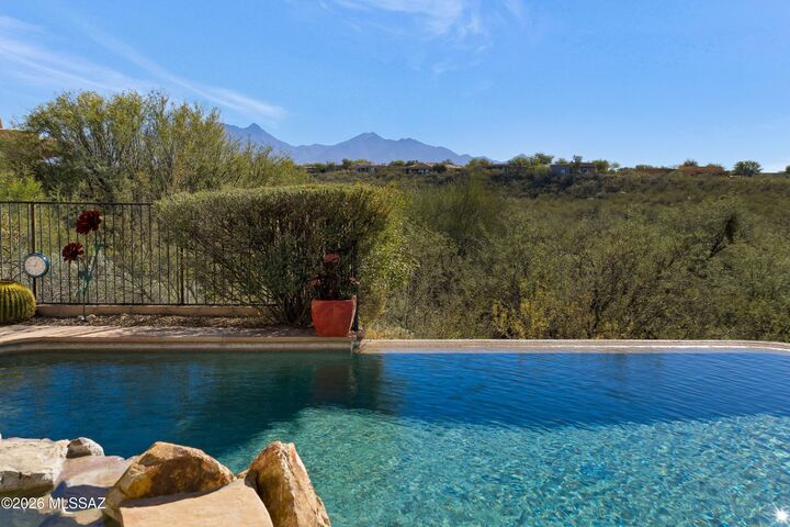 Property Photo: 832 E Vault Mine Court AZ 85614