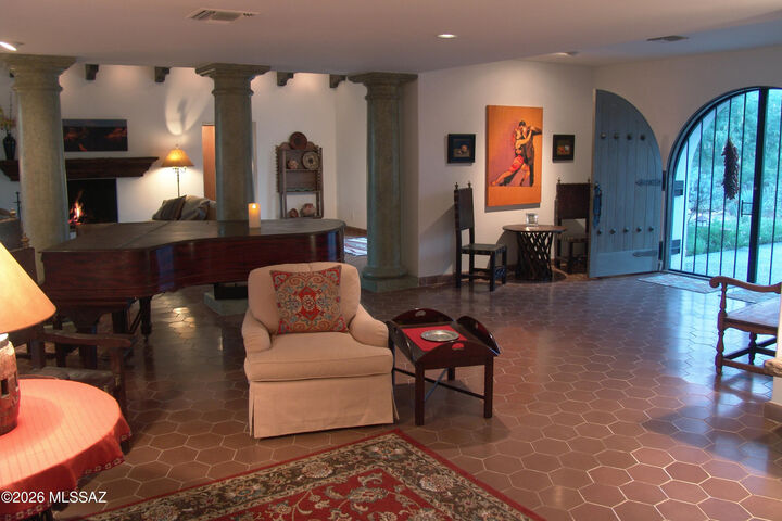 Property Photo:  2820 E Cerrada Los Palitos  AZ 85718 