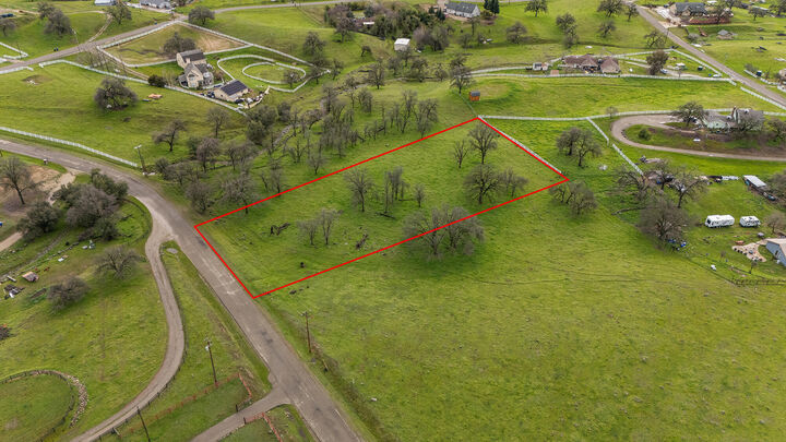 Property Photo: 216 Lot Drive CA 93657