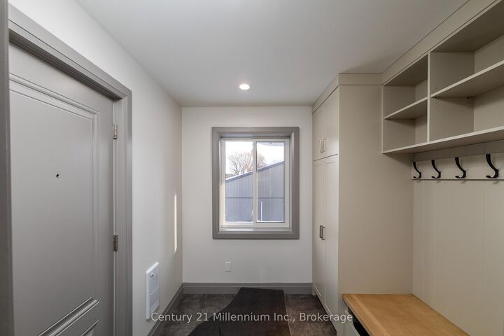Photo de la propriété:  413 Queen Street S B  ON N0G 0C4 