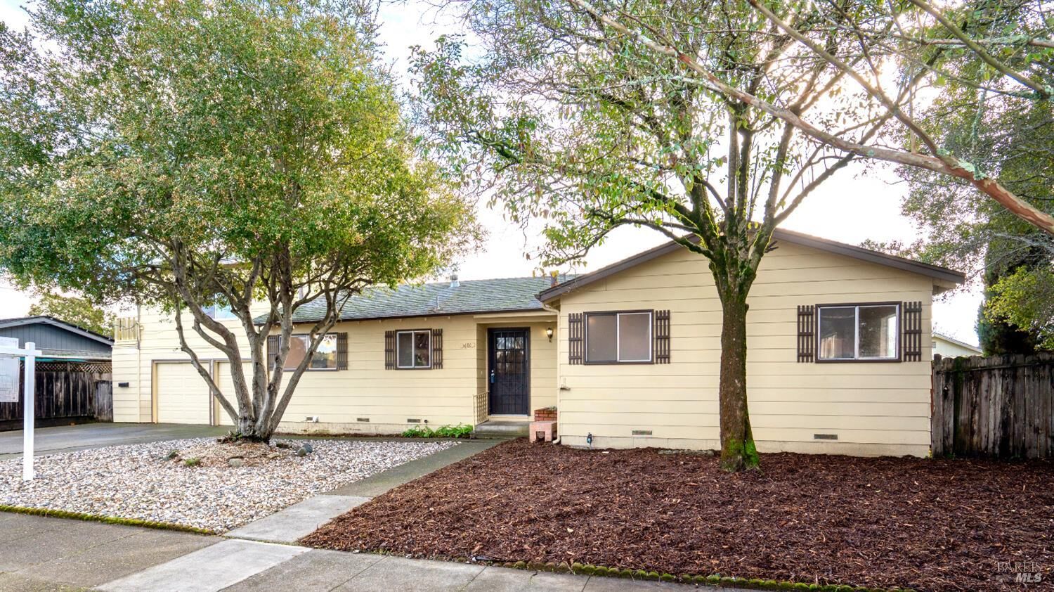 Property Photo: 1680 Russell Avenue CA 95403