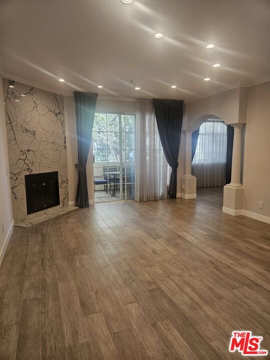 Property Photo: 7218 Hillside Ave CA 90046