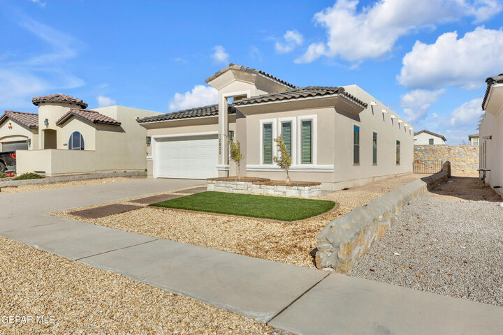 Property Photo:  12816 Kingsbury Avenue  TX 79928 