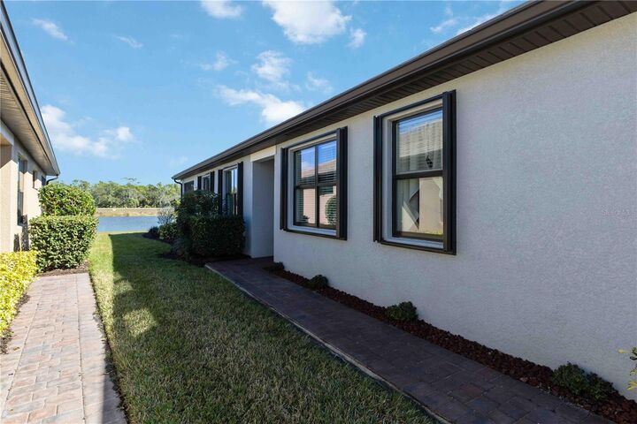 Property Photo: 20918 Fetterbush Place FL 34293