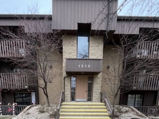 Property Photo:  1510 N Rock Run Drive 2A  IL 60435 