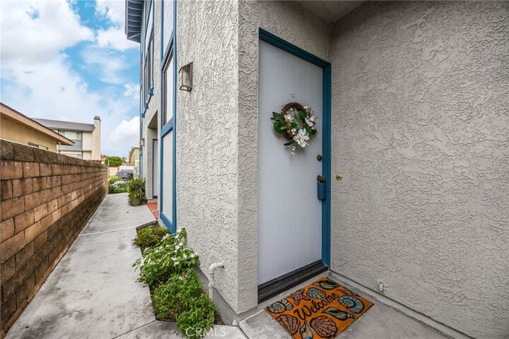 Property Photo:  3878 Howard Avenue 8  CA 90720 