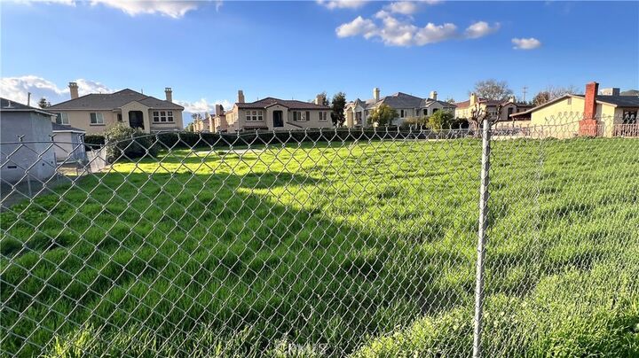 Property Photo:  0 Elm  CA 92530 