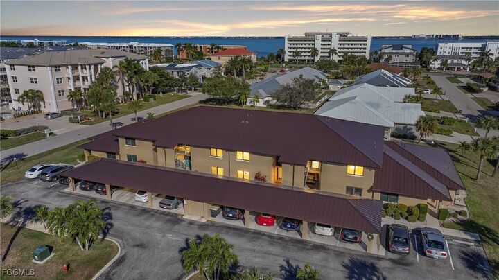 Property Photo:  240 Lewis Circle 513  FL 33950 