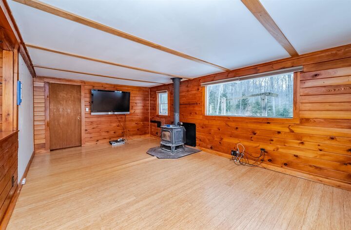 Property Photo: 328 County Road ME 04001