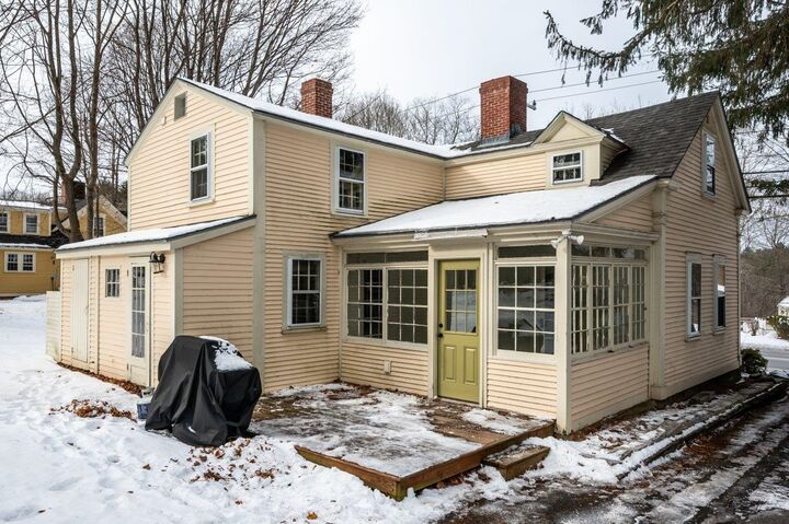 Property Photo:  47 Newmarket Road  NH 03824 