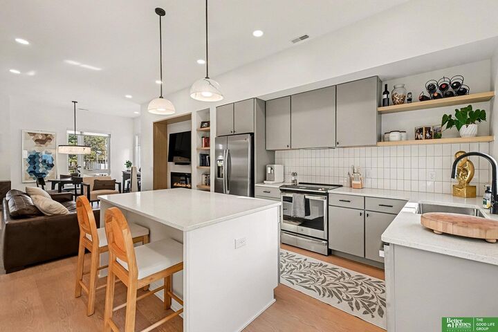 Property Photo:  5302 Elmwood Plaza  NE 68106 