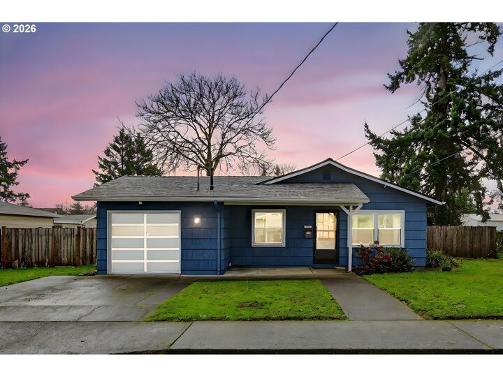 Property Photo:  10130 SE Pardee St  OR 97266 