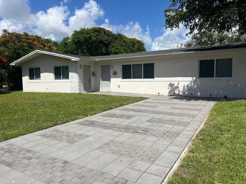 Property Photo:  11942 SW 81st Road 11942  FL 33156 