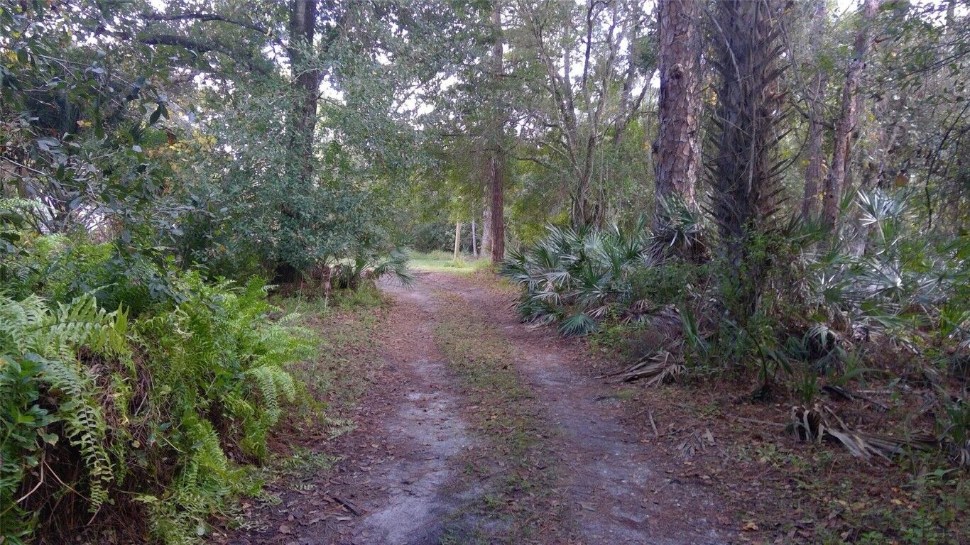 Property Photo:  12150 NE 22nd Avenue  FL 34972 